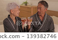 臥室裡的老夫婦 139382746